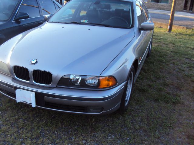 BMW 5 series 2000 photo 2