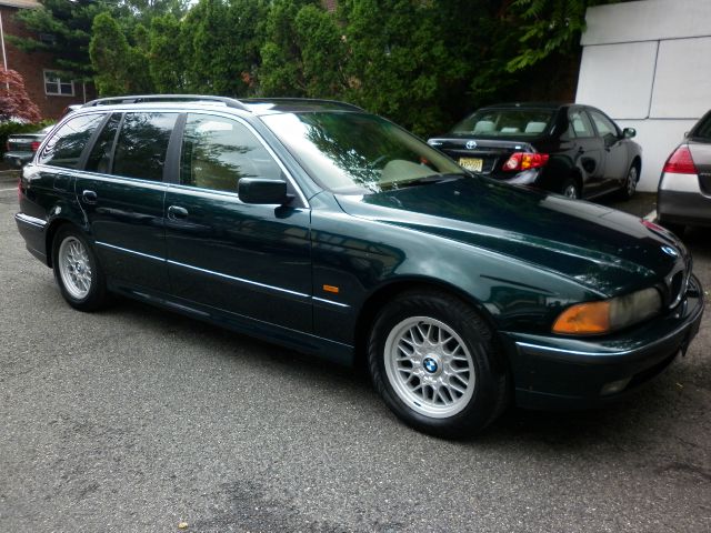 BMW 5 series 2000 photo 2