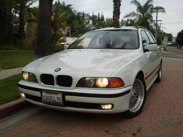 BMW 5 series 2000 photo 1