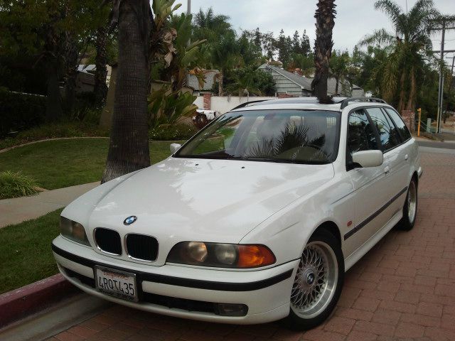 BMW 5 series 2000 photo 2