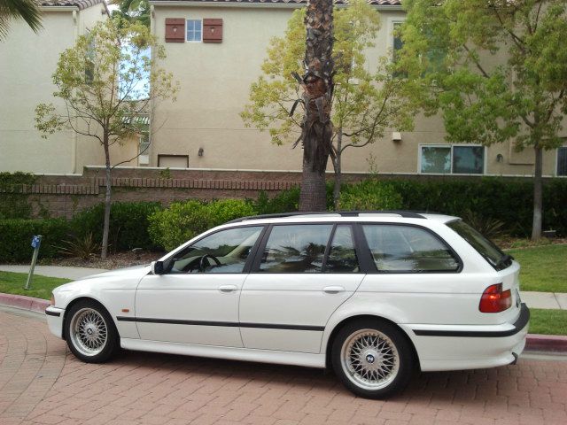 BMW 5 series 2000 photo 4