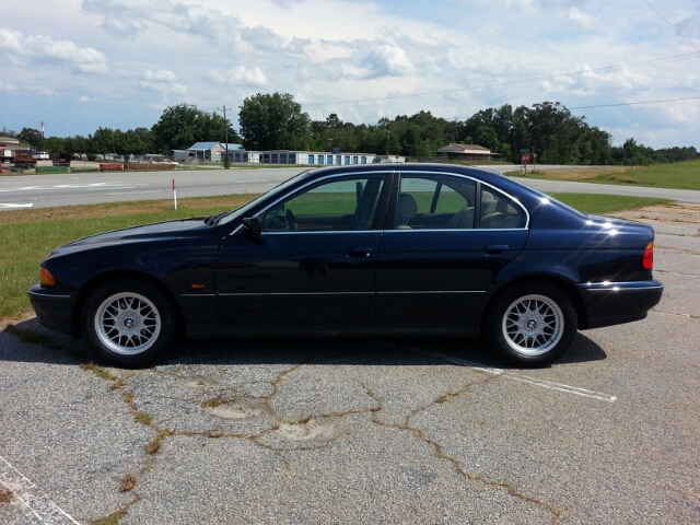 BMW 5 series Heritage FX4 Supercrew Sedan