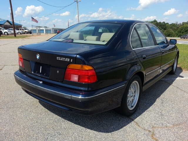 BMW 5 series 2000 photo 1