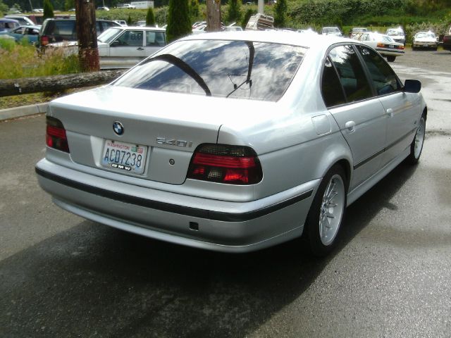 BMW 5 series 2000 photo 2