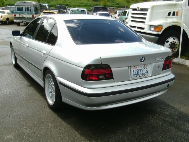 BMW 5 series 2000 photo 4