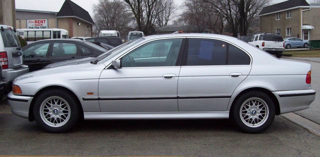 BMW 5 series 2000 photo 2