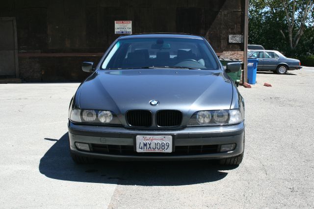 BMW 5 series 2000 photo 1