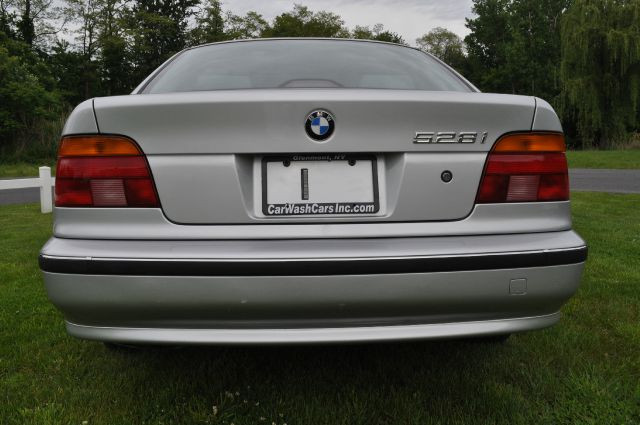 BMW 5 series 2000 photo 41