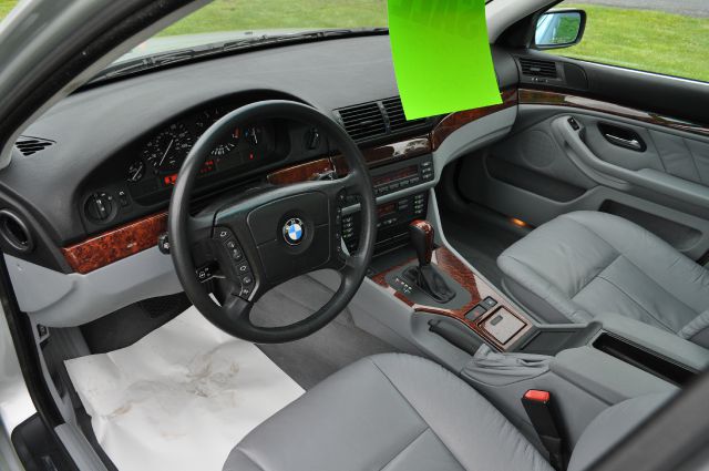 BMW 5 series 2000 photo 9