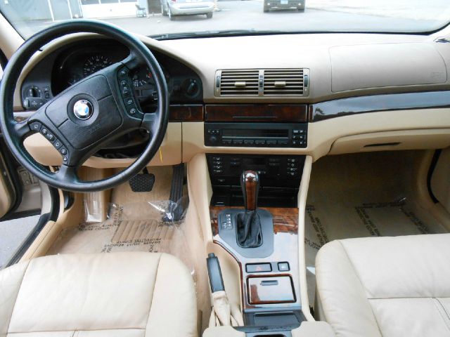 BMW 5 series 2000 photo 3