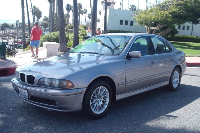 BMW 5 series 2001 photo 2