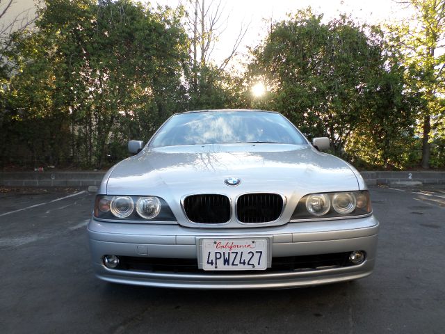 BMW 5 series 2001 photo 1