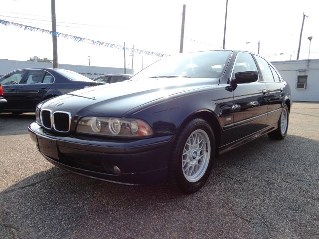 BMW 5 series 2001 photo 1