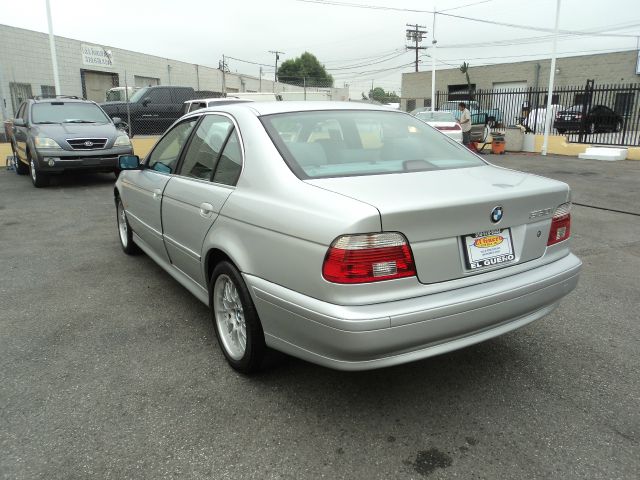 BMW 5 series 2001 photo 2