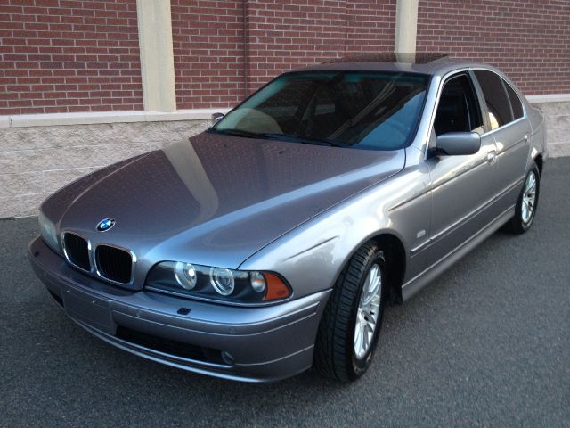 BMW 5 series 2001 photo 1