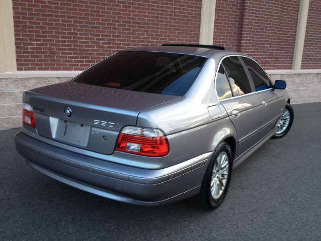 BMW 5 series 2001 photo 2