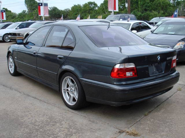 BMW 5 series Supercab 145 XLT 4WD Sedan