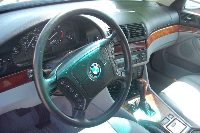 BMW 5 series 2001 photo 28