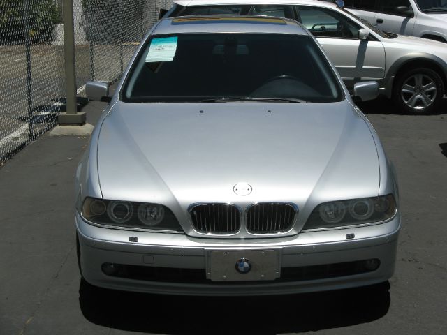 BMW 5 series 2002 photo 1