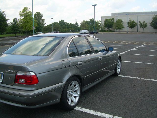 BMW 5 series 2002 photo 2