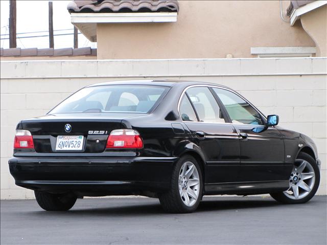 BMW 5 series 2002 photo 3
