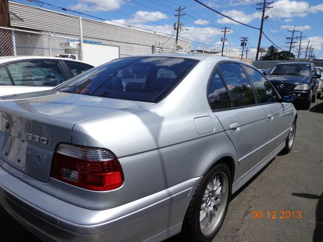 BMW 5 series Luxury Premier Sedan