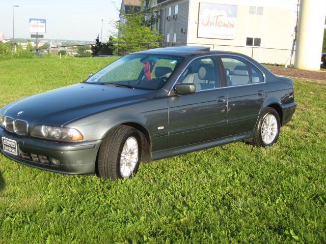 BMW 5 series Luxury Premier Sedan