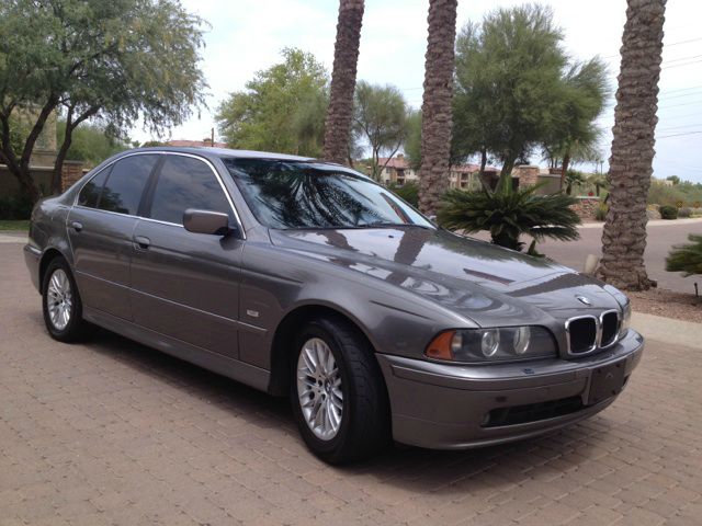 BMW 5 series Luxury Premier Sedan