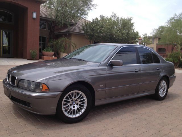 BMW 5 series 2002 photo 1