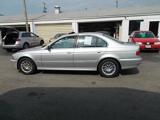 BMW 5 series 2002 photo 1