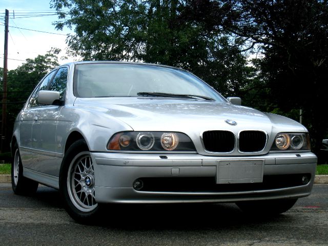 BMW 5 series 2002 photo 1