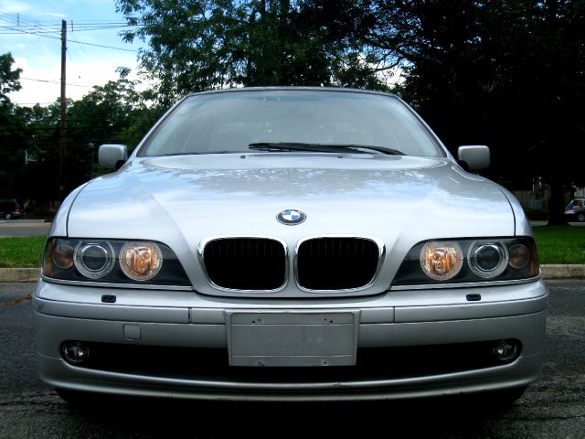 BMW 5 series 2002 photo 2