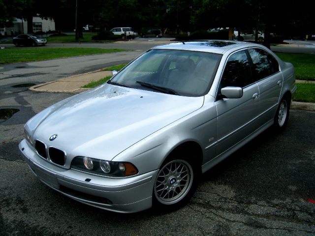 BMW 5 series 2002 photo 4