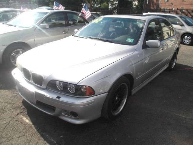 BMW 5 series 2002 photo 2