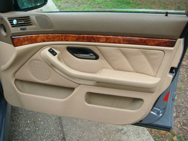 BMW 5 series 2002 photo 34