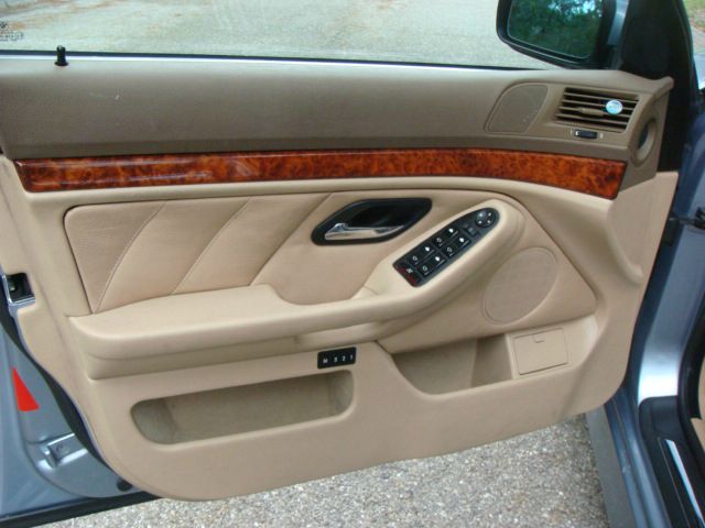 BMW 5 series 2002 photo 7