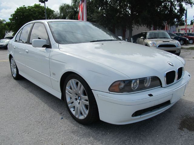 BMW 5 series 2003 photo 1