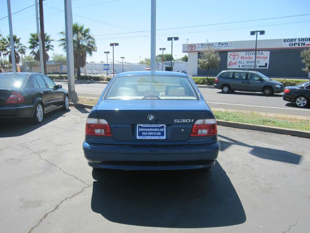 BMW 5 series 2003 photo 2