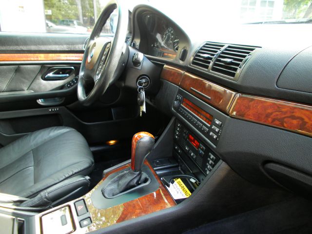 BMW 5 series 2003 photo 19