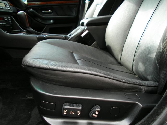 BMW 5 series 2003 photo 32