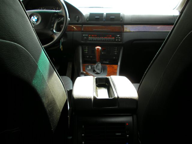 BMW 5 series 2003 photo 34