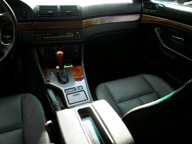 BMW 5 series 2003 photo 36