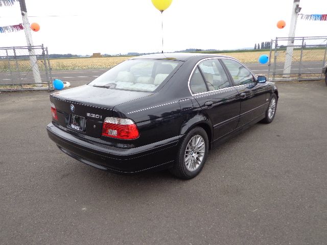 BMW 5 series Luxury Premier Sedan