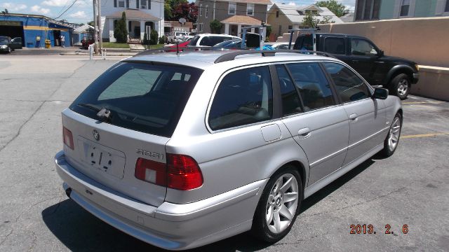 BMW 5 series 2003 photo 2