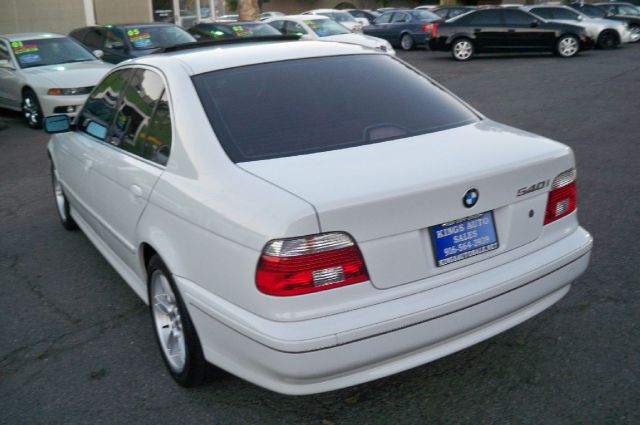 BMW 5 series 2003 photo 2