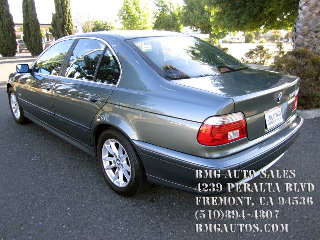 BMW 5 series 2003 photo 1