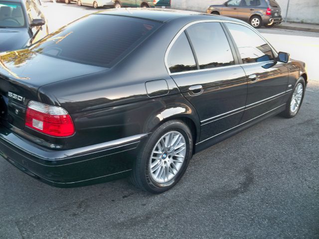 BMW 5 series 2003 photo 3