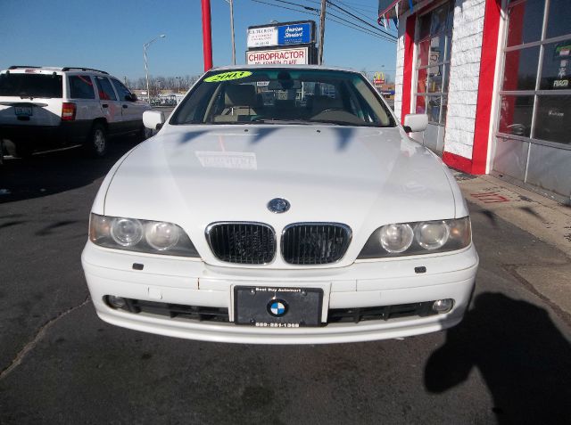 BMW 5 series 2003 photo 2