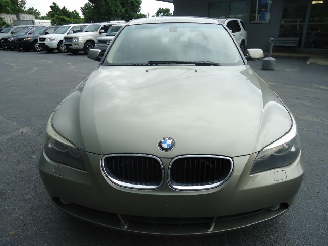 BMW 5 series 2004 photo 1