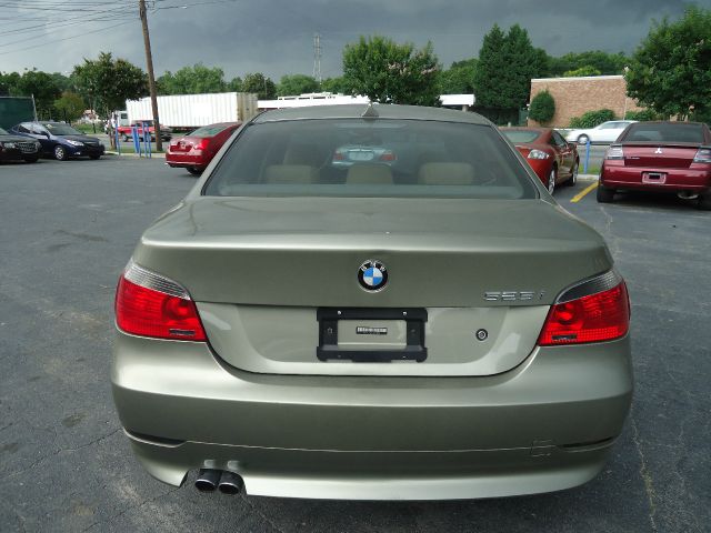 BMW 5 series 2004 photo 3